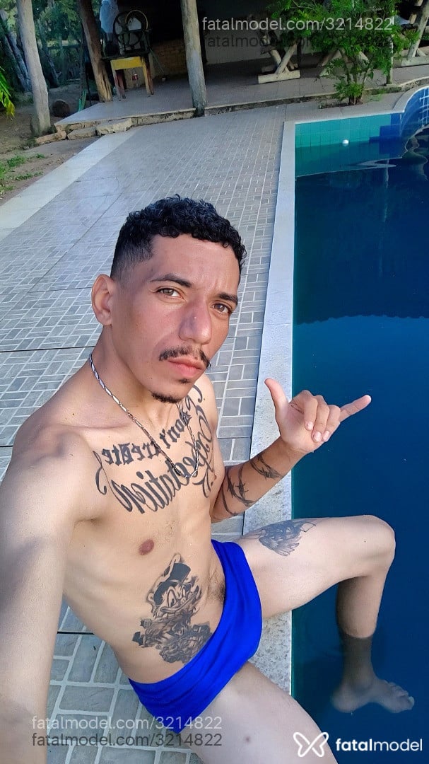 Acompanhante homem morena (o) de olhos verdes em Itabuna Acompanhante homem morena (o) de olhos verdes em Itabuna - Lucas
