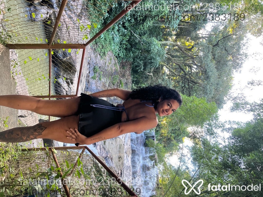 Acompanhante mulher morena (o) de olhos pretos em Andradas - Sarah