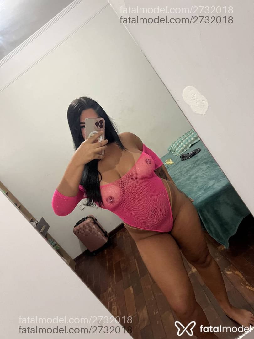 Acompanhante mulher morena (o) de olhos pretos - Yasmim Silva