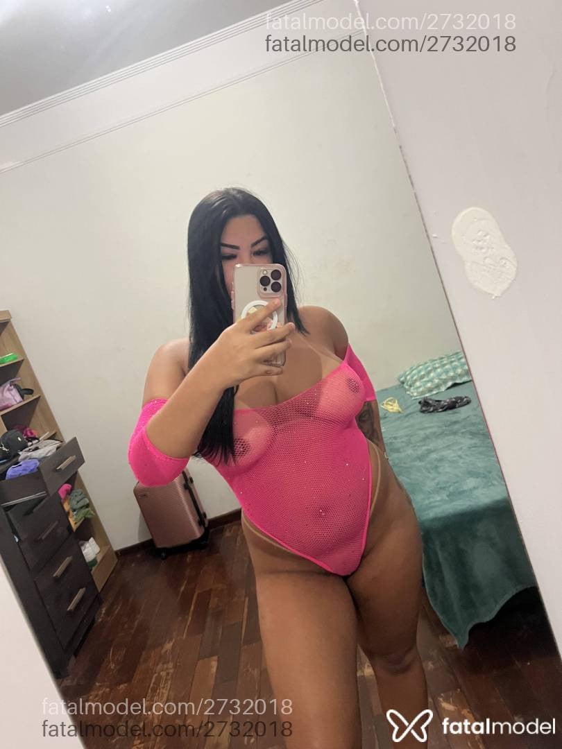 Acompanhante mulher morena (o) de olhos pretos - Yasmim Silva