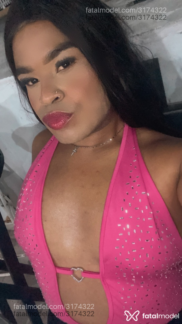 Acompanhante mulher trans com cabelo castanho de olhos pretos em Rio de Janeiro - Darlyn Aranda