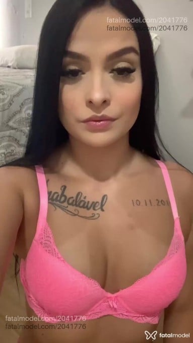 Acompanhante mulher morena (o) de olhos castanhos em Porto Belo - Renata
