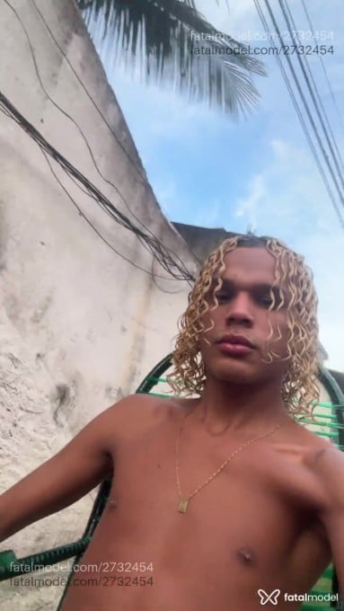 Acompanhante homem com cabelo castanho de olhos castanhos em Rio de Janeiro - Pedro