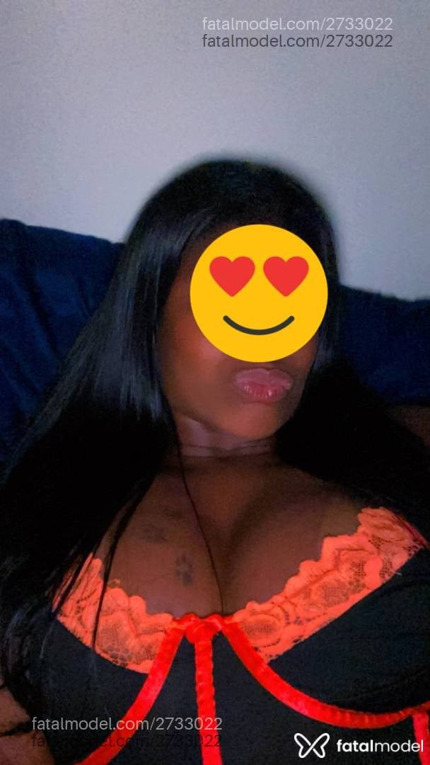 Acompanhante mulher com cabelo castanho de olhos pretos - Bruninha