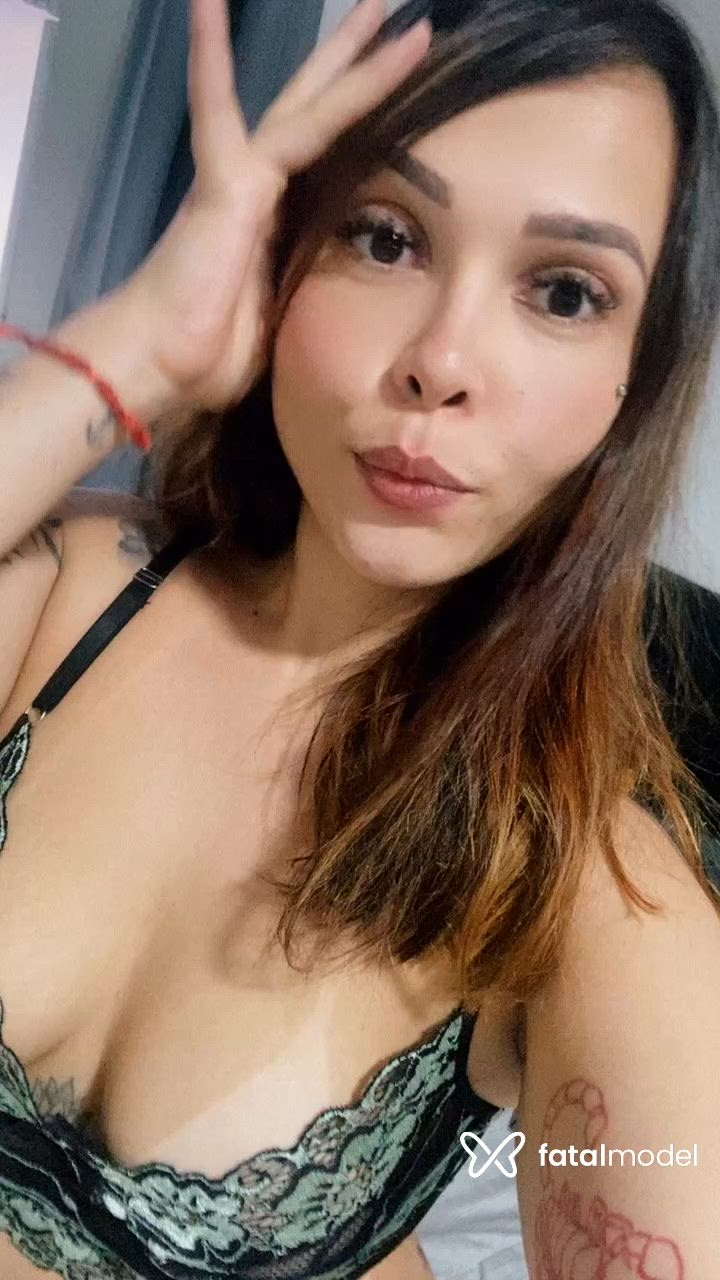 Acompanhante mulher morena (o) de olhos castanhos - Manu