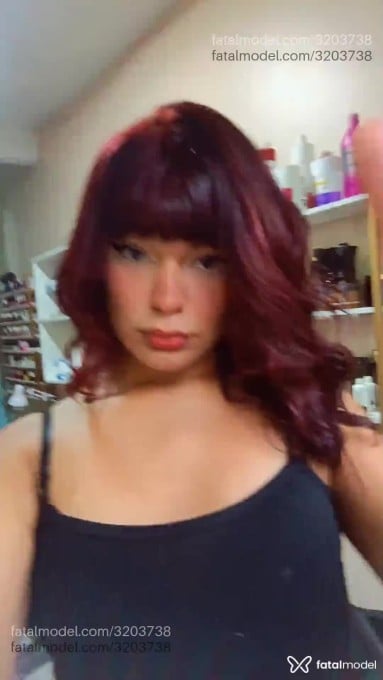 Acompanhante mulher trans morena (o) de olhos pretos - Lolla Mendes Acompanhante mulher trans morena (o) de olhos pretos - Lolla Mendes