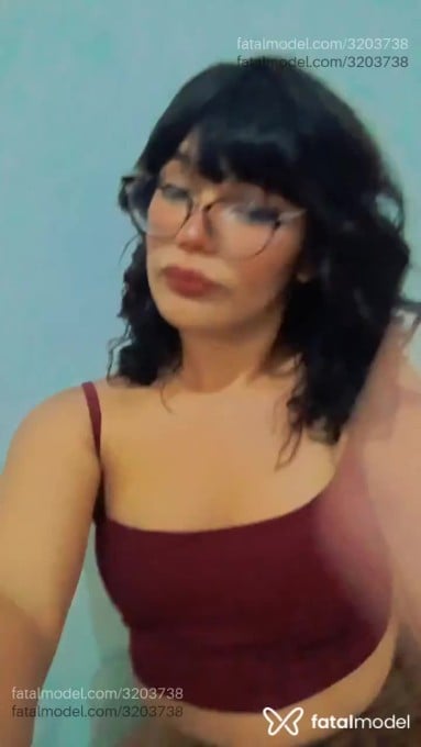 Acompanhante mulher trans morena (o) de olhos pretos - Lolla Mendes Acompanhante mulher trans morena (o) de olhos pretos - Lolla Mendes