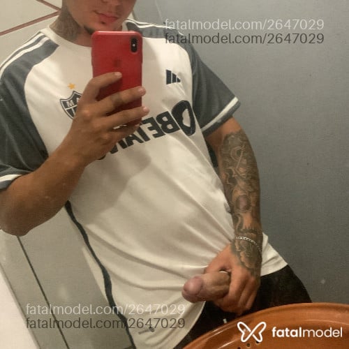 Acompanhante homem com cabelo castanho de olhos castanhos em São Leopoldo - Guridojob