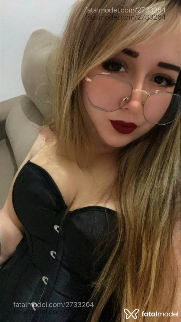 Acompanhante mulher loira (o) de olhos azuis - Poliana Duarte Acompanhante mulher loira (o) de olhos azuis - Poliana Duarte