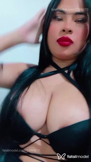 Acompanhante mulher morena (o) de olhos pretos em Pato Branco - Mavipretty