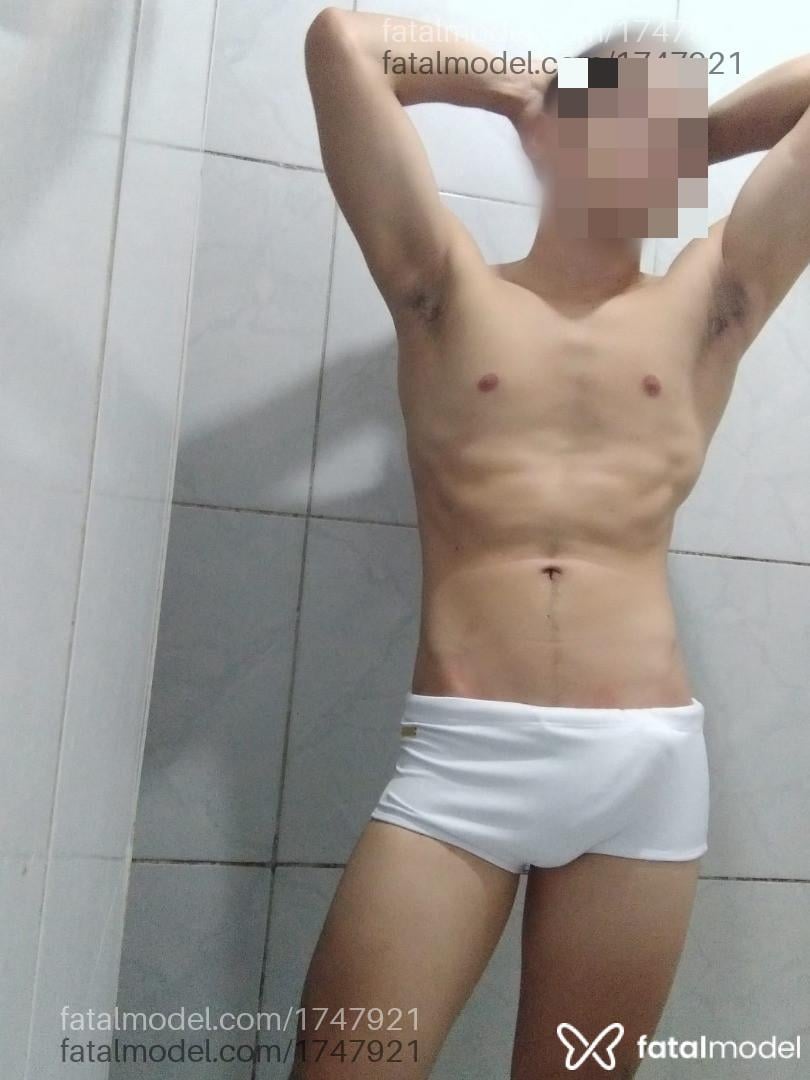 Acompanhante homem morena (o) de olhos castanhos em Recife Acompanhante homem morena (o) de olhos castanhos em Recife - Yagoo Gogoboi