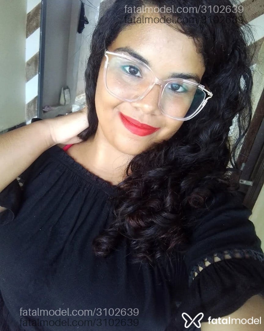 Acompanhante mulher morena (o) de olhos pretos em Goiânia - Lara