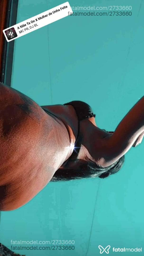 Acompanhante mulher trans morena (o) de olhos castanhos - Natália Fasano