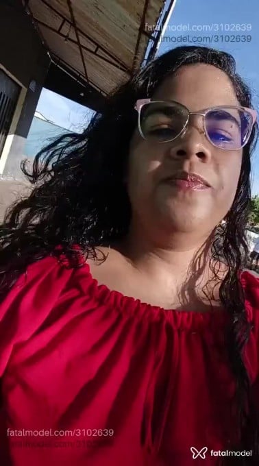 Acompanhante mulher morena (o) de olhos pretos em Goiânia - Lara