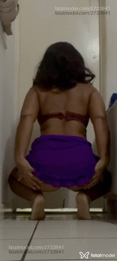 Acompanhante mulher morena (o) de olhos castanhos - Keilah