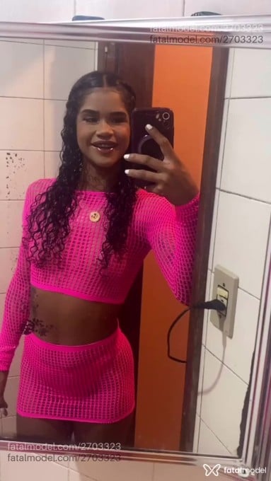 Acompanhante mulher morena (o) de olhos castanhos - Anne Silva Acompanhante mulher morena (o) de olhos castanhos - Anne Silva