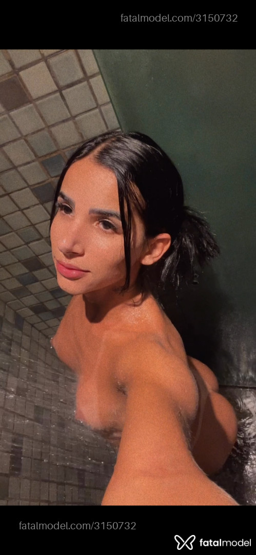Acompanhante mulher trans morena (o) de olhos castanhos em Uberaba - Nicolle Gonçalves