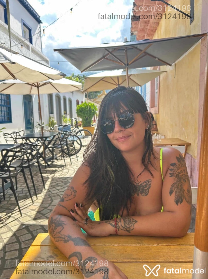 Acompanhante mulher morena (o) de olhos castanhos em São Sebastião - Angel