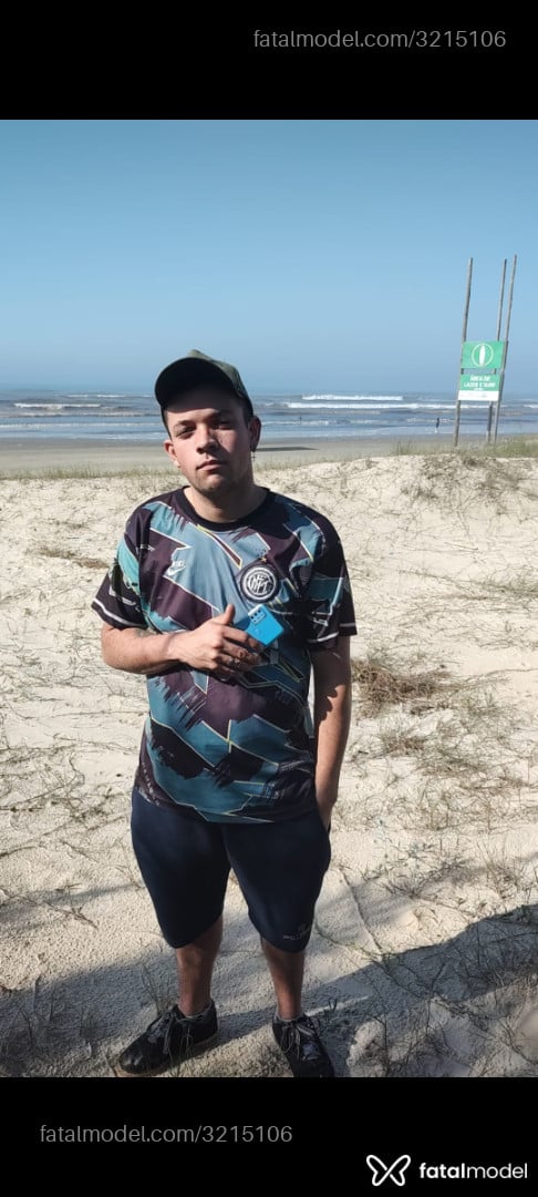 Acompanhante homem com cabelo castanho de olhos castanhos em Capão da Canoa Acompanhante homem com cabelo castanho de olhos castanhos em Capão da Canoa - Jonas