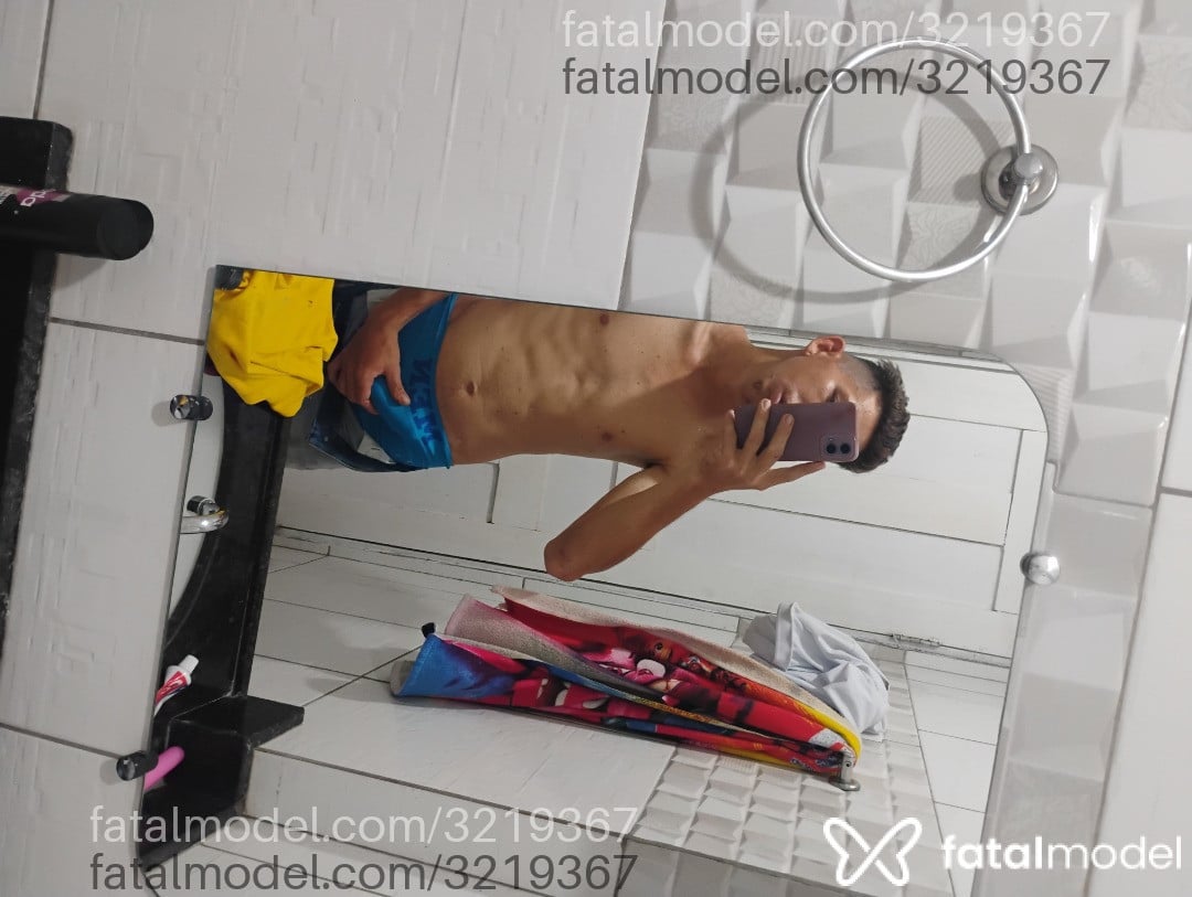 Acompanhante homem loira (o) de olhos cinza em Teresina - Felipe Soares