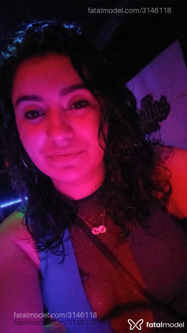 Acompanhante mulher morena (o) de olhos pretos em Cachoeirinha - Lisiane