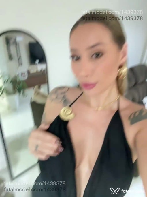 Acompanhante mulher loira (o) de olhos castanhos em Curitiba - Ohana
