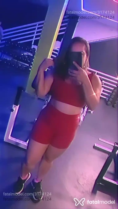 Acompanhante mulher loira (o) de olhos castanhos em Paulo Afonso - Kelynha