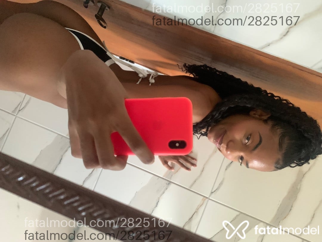 Acompanhante mulher trans morena (o) de olhos pretos em Salvador - Maria Alice