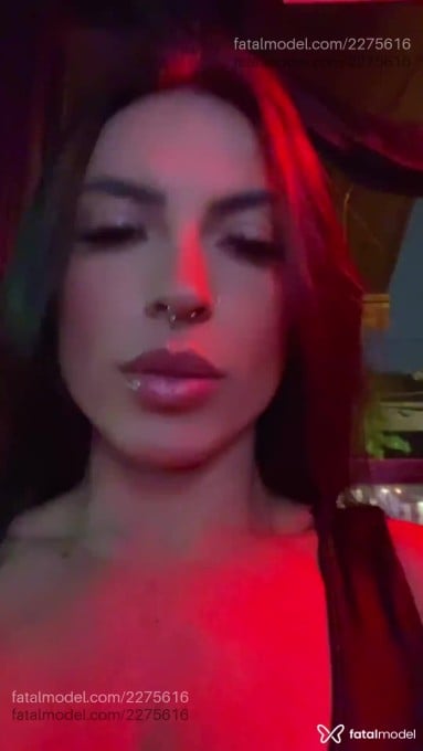 Acompanhante mulher com cabelo castanho de olhos mel em São Paulo - Brbara