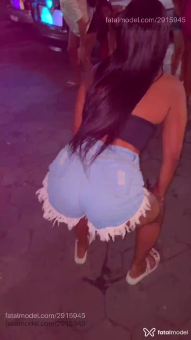 Acompanhante mulher morena (o) de olhos castanhos em São Paulo - Larissa
