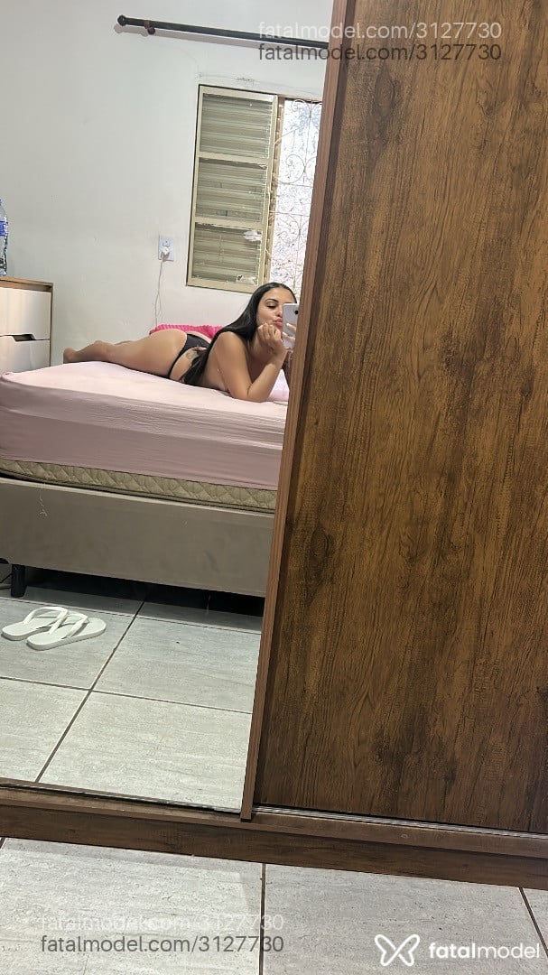 Acompanhante mulher morena (o) de olhos castanhos - Fernanda Acompanhante mulher morena (o) de olhos castanhos - Fernanda