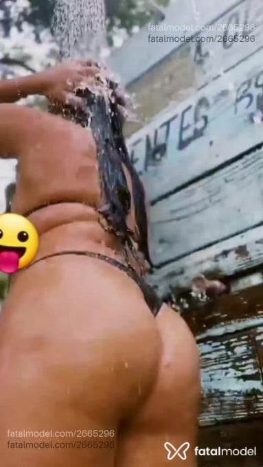 Acompanhante mulher morena (o) de olhos castanhos - Ale Pereira