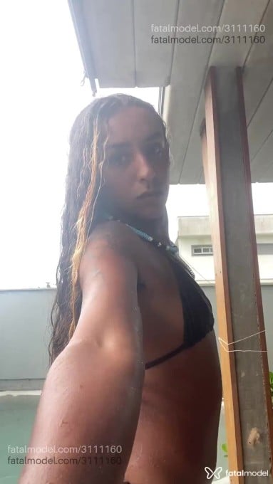 Acompanhante mulher trans com cabelo castanho de olhos castanhos - Ayla Acompanhante mulher trans com cabelo castanho de olhos castanhos - Ayla