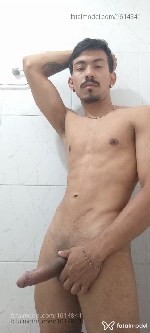 Acompanhante homem morena (o) de olhos castanhos em Maringá Acompanhante homem morena (o) de olhos castanhos em Maringá - Gabriel