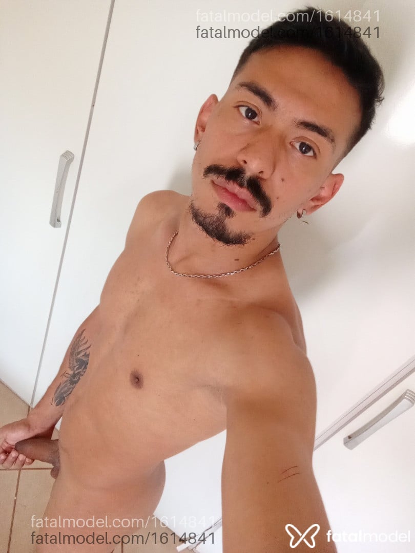 Acompanhante homem morena (o) de olhos castanhos em Maringá Acompanhante homem morena (o) de olhos castanhos em Maringá - Gabriel