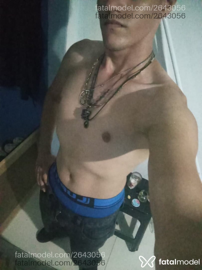 Acompanhante homem com cabelo castanho de olhos castanhos em Cascavel - Marlon