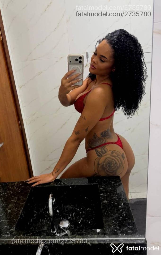 Acompanhante mulher morena (o) de olhos castanhos - Sabrina Aguiar