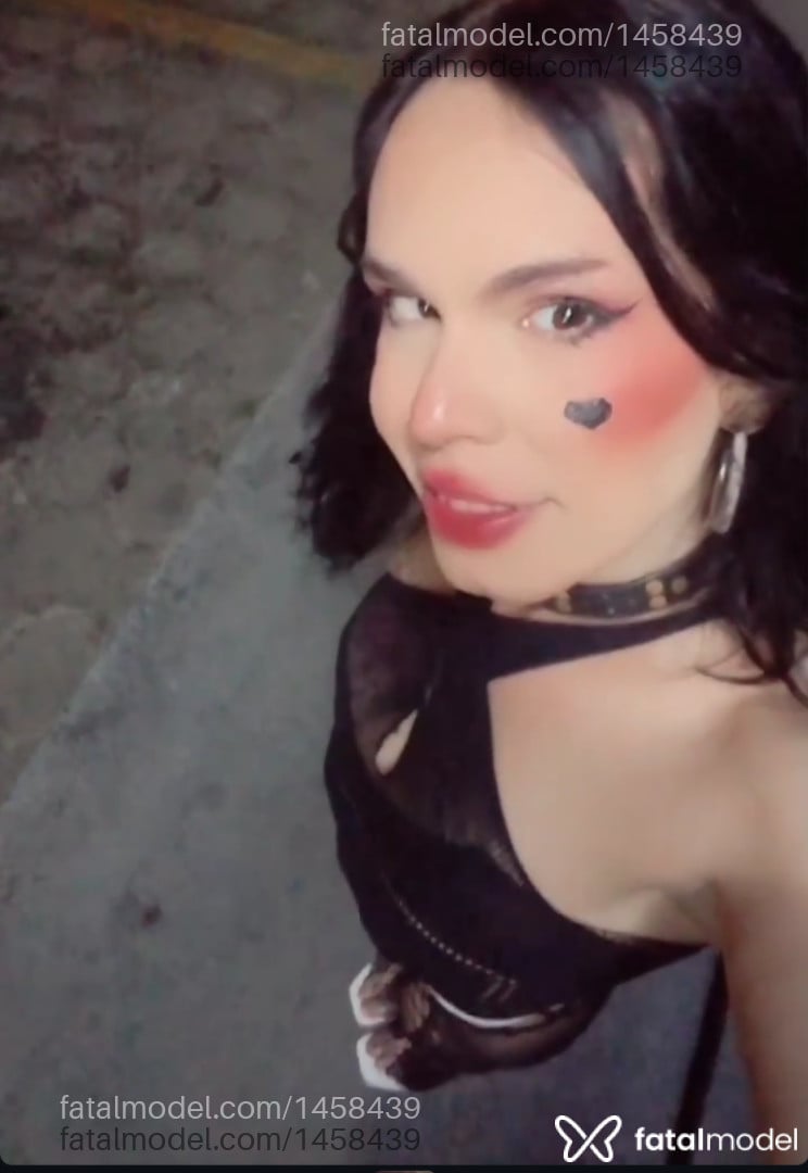 Acompanhante mulher trans com cabelo castanho de olhos castanhos em Porto Alegre - Gabyninfeta