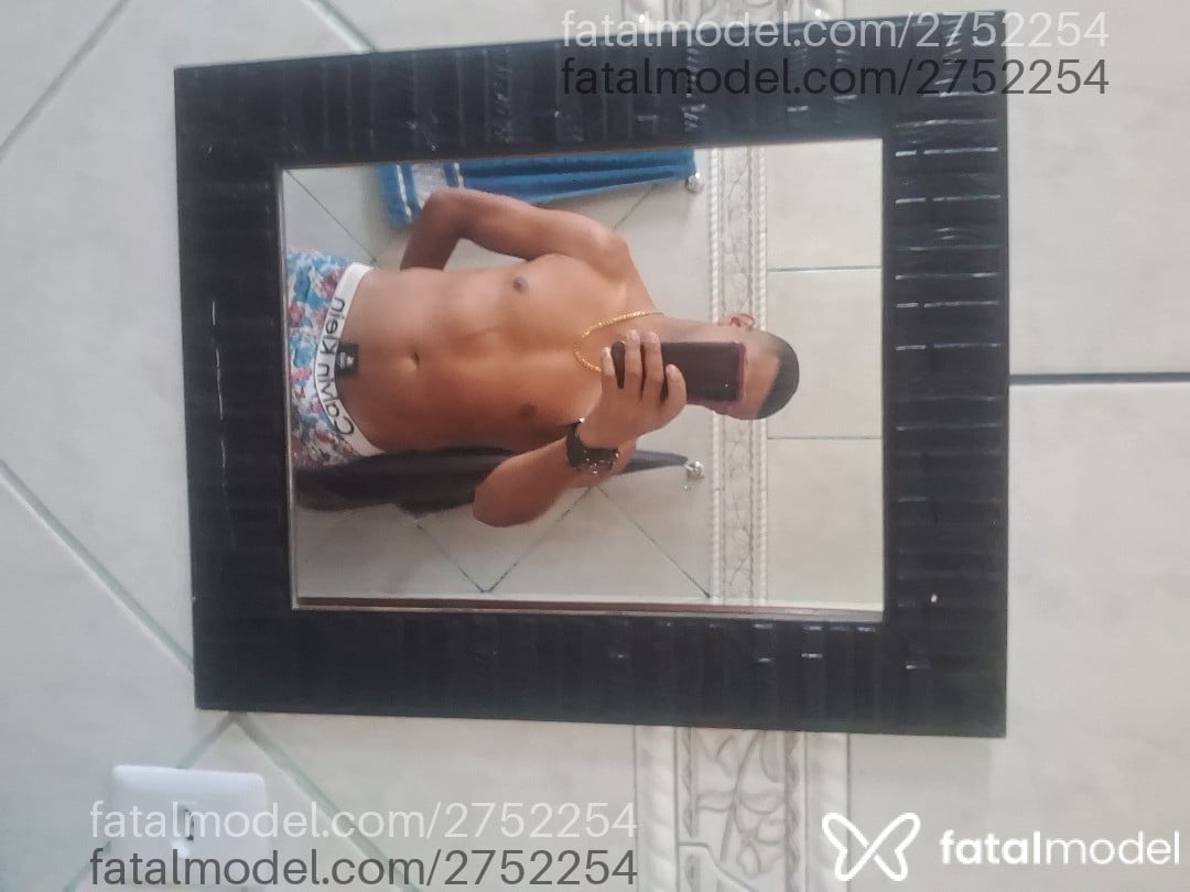 Acompanhante homem morena (o) de olhos pretos em Varginha - Torres