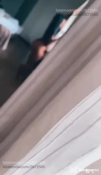 Acompanhante mulher com cabelo colorido de olhos castanhos em Pelotas - Luara