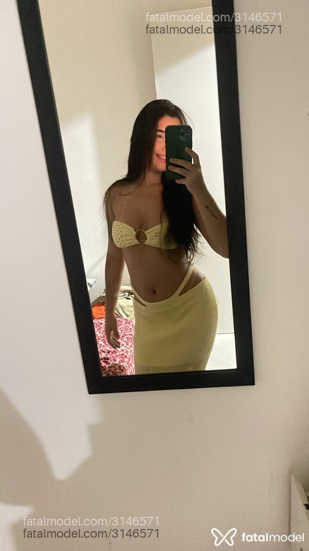 Acompanhante mulher com cabelo castanho de olhos castanhos - Vitoria
