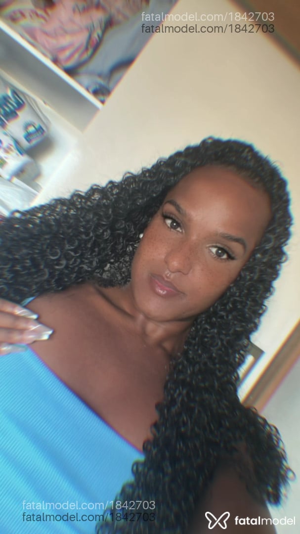 Acompanhante mulher trans morena (o) de olhos pretos em Niterói Acompanhante mulher trans morena (o) de olhos pretos em Niterói - Gaby Amorim
