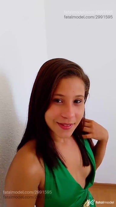 Acompanhante mulher com cabelo castanho de olhos castanhos em Ribeirão Preto Acompanhante mulher com cabelo castanho de olhos castanhos em Ribeirão Preto - Liz Sousa