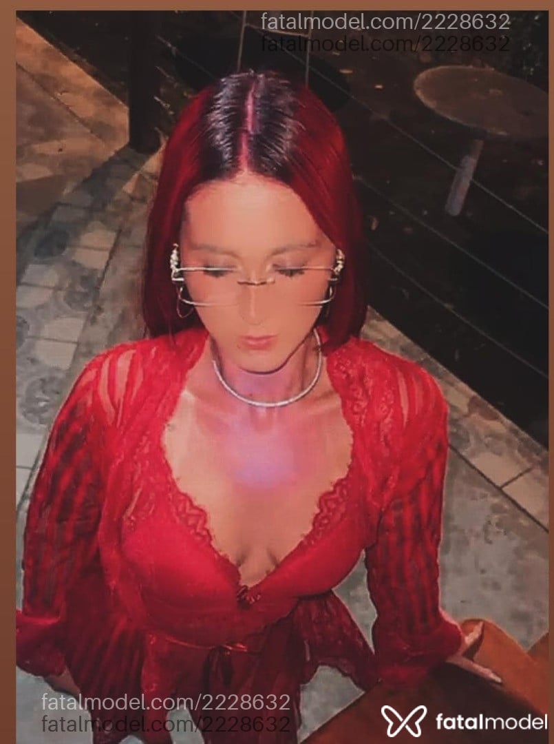 Acompanhante mulher ruiva (o) de olhos castanhos em Morrinhos - Naty