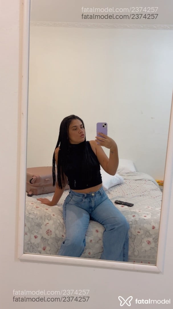 Acompanhante mulher com cabelo castanho de olhos castanhos em Guarapuava - Amanda Cristina