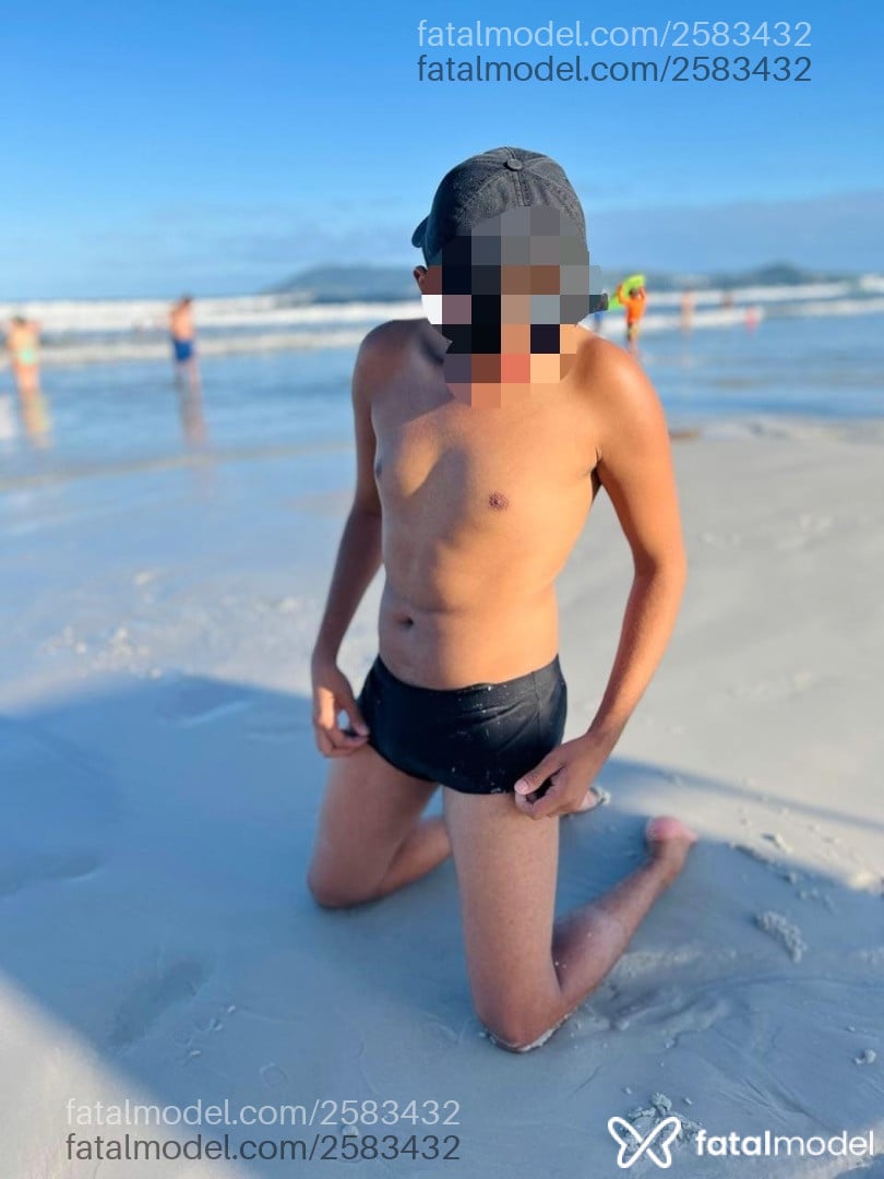 Acompanhante homem morena (o) de olhos castanhos - Marlom