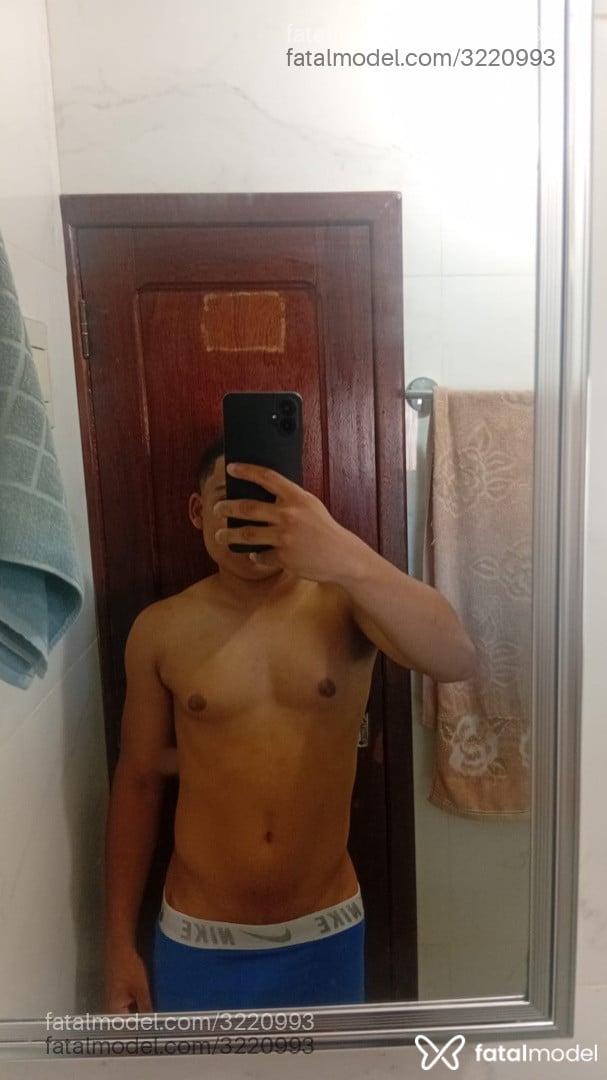 Acompanhante homem morena (o) de olhos castanhos em Serra Acompanhante homem morena (o) de olhos castanhos em Serra - Douglinhas