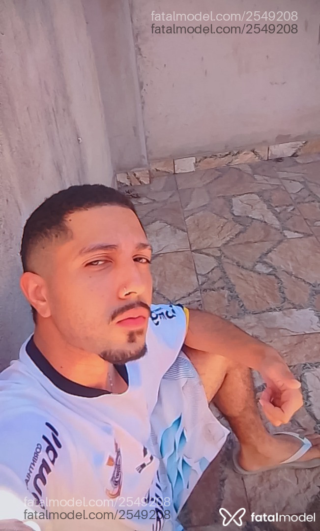 Acompanhante homem sem cabelo de olhos castanhos em São Paulo Acompanhante homem sem cabelo de olhos castanhos em São Paulo - Tom Ferrari