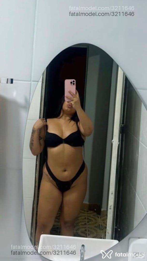 Acompanhante mulher morena (o) de olhos castanhos - Isa Vidal Acompanhante mulher morena (o) de olhos castanhos - Isa Vidal