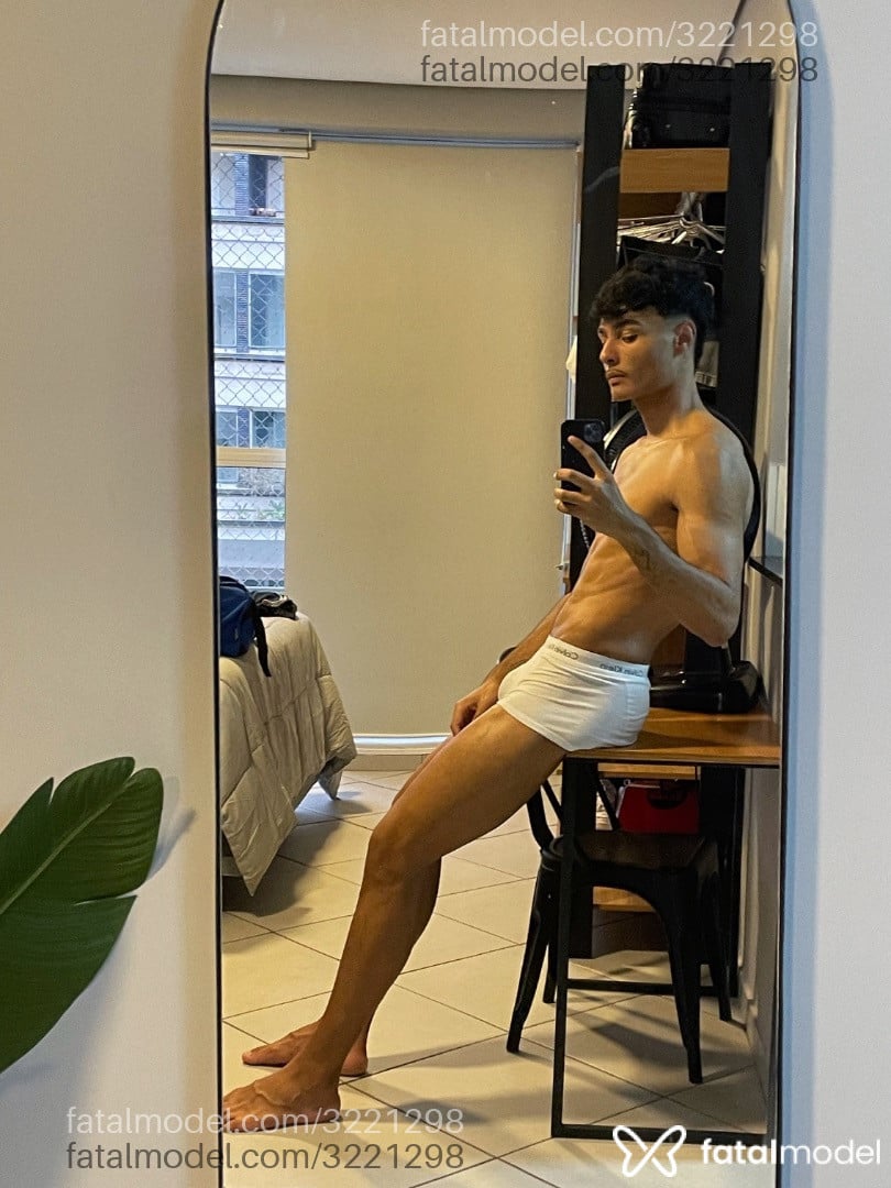 Acompanhante homem morena (o) de olhos pretos em São Paulo - Lorenzzo